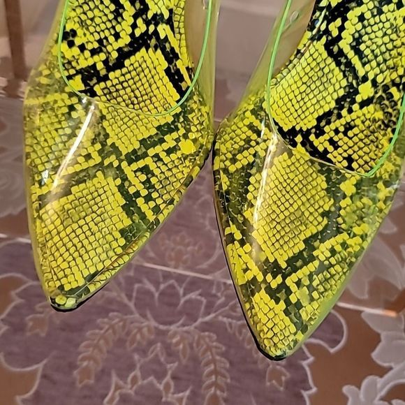 Jessica Simpson Green Transparent Snakeskin Print Heels - Picture 7 of 15